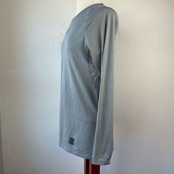 NikePro Dri FitLong Sleeve Athletic Shirt Size M EUC - Picture 4 of 9